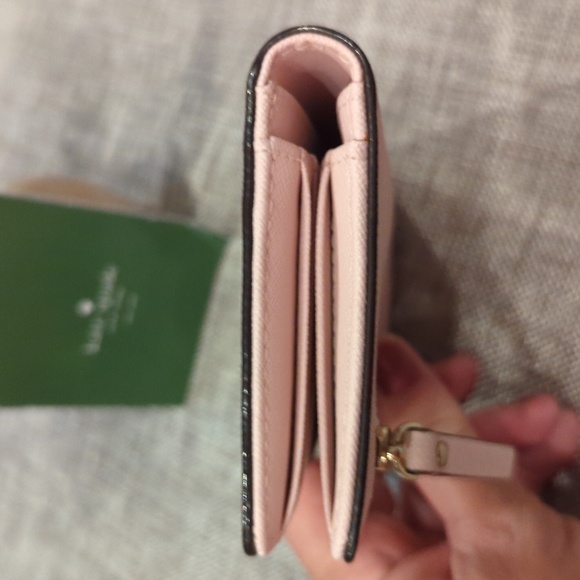 Kate Spade Staci Bi-Fold Pink Wallet EUC - Picture 9 of 13
